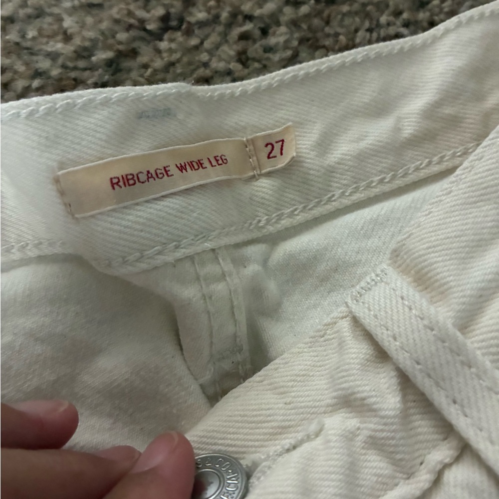 White Levi’s rib cage wide leg jeans - Picture 4 of 4
